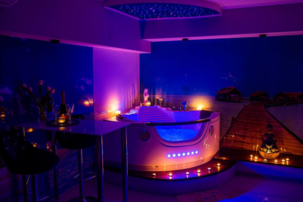 Jacuzzi Apartment Zen คราคูฟ ภายนอก รูปภาพ