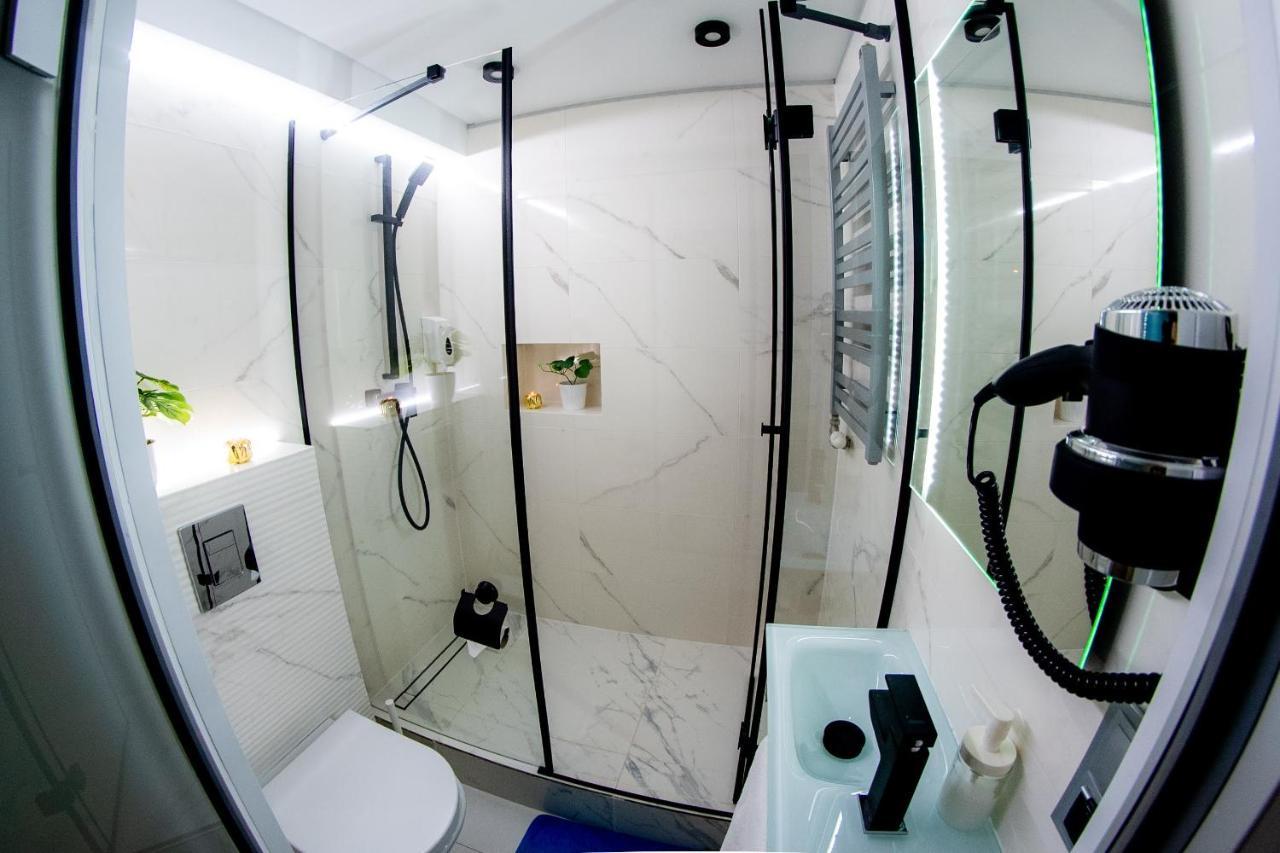 Jacuzzi Apartment Zen คราคูฟ ภายนอก รูปภาพ